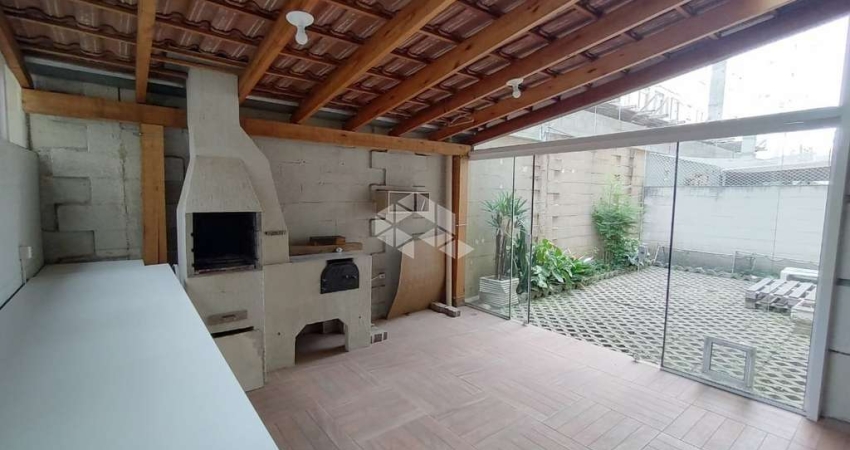 APARTAMENTO GARDEN DE 2 DORMITÓRIOS E VAGA NO PORTO GUAIBA
