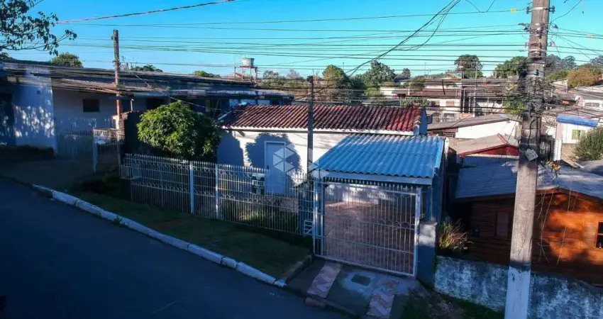 Financia e Aceita FGTS: Casa com 2 dormitórios, 84m² privativos, em amplo terreno de 360m²