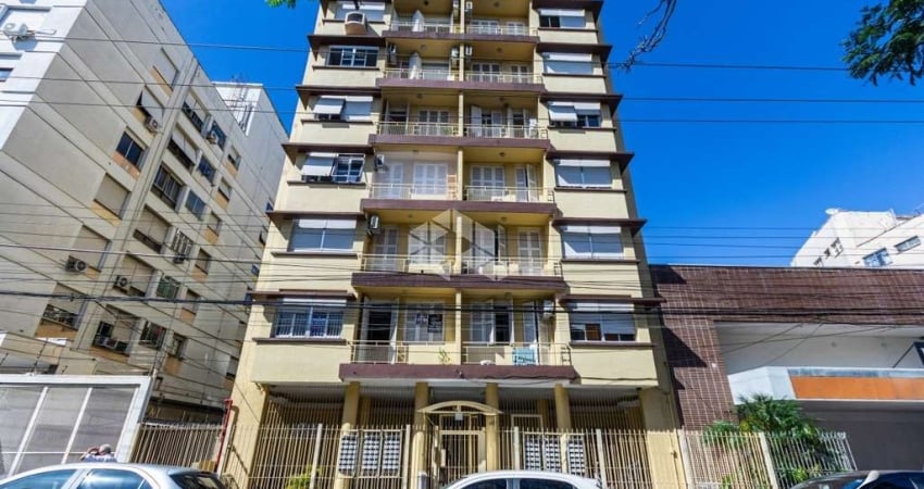 Apartamento dois dormitórios com sacada