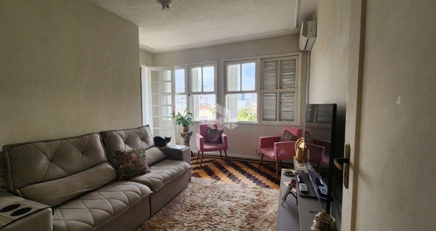 Apartamento com 2 quartos no bairro Azenha