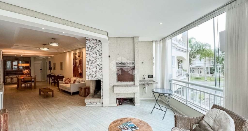Apartamento  semimobiliado à venda em Jurerê Internacional com 3 quartos