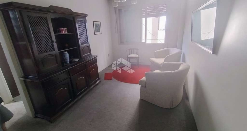 Apartamento 01 Dorm/quarto,  46,76m2 priv, posição solar norte, elevador, junto a Redenção