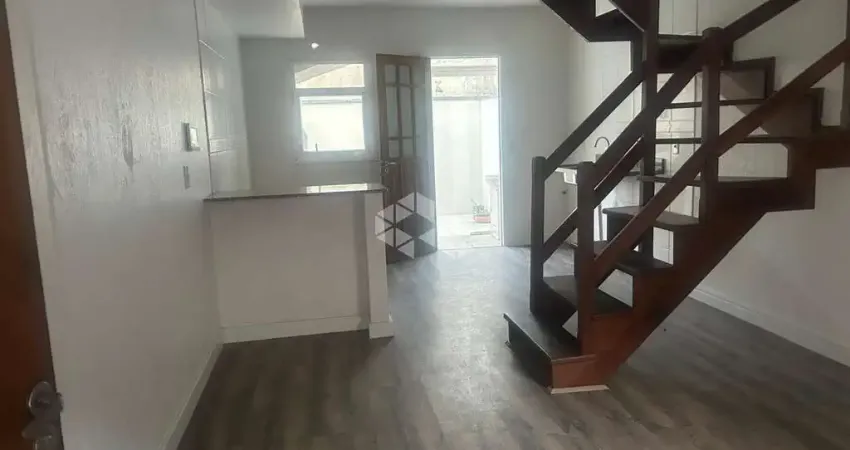 Casa em  condominio desocupada com 3 dormorios no Bairro Camaqua na zona Sul do Porto Alegre/RS
