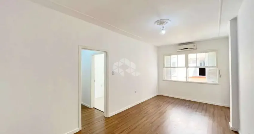 Apartamento com 3 quartos e 77m² à venda no bairro Farroupilha