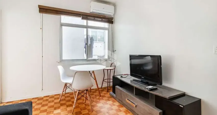 Apartamento 2 quartos e dependencia no centro / porto alegre