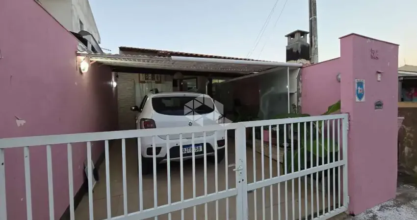 Casa com 2 quartos/dormitórios no bairro Bela Vista, em Palhoça- SC