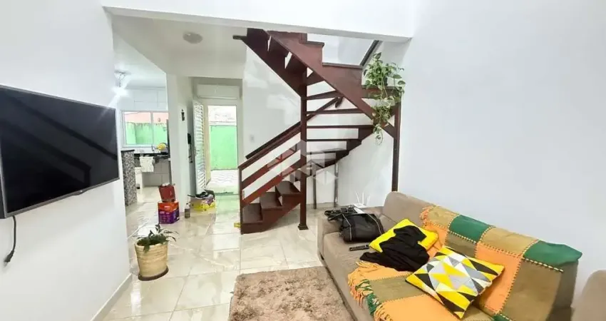 Casa Sobrado de 2 Dormitorios com 1 vaga de Garagem, em Eldorado do Sul.
