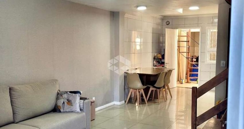 Casa Sobrado 2 dormitórios, 2 banheiros, aérea com churrasqueira - Mato Grande - Canoas