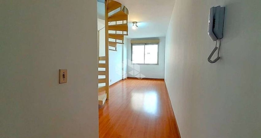 COBERTURA 2 DORMITÓRIOS COM GARAGEM NO CENTRO HISTÓRICO