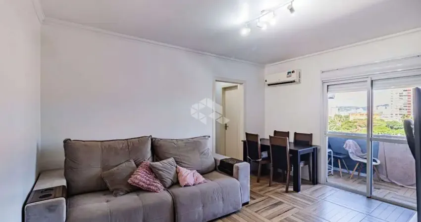 Apartamento de 2 dormitórios no Bairro Farroupilha em Porto Alegre, aceita financiamento.