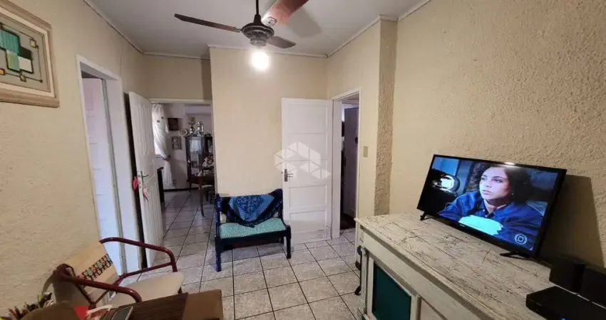 Casa a venda no Bairro Capoeiras  com 3 dormitórios sendo 1 suíte