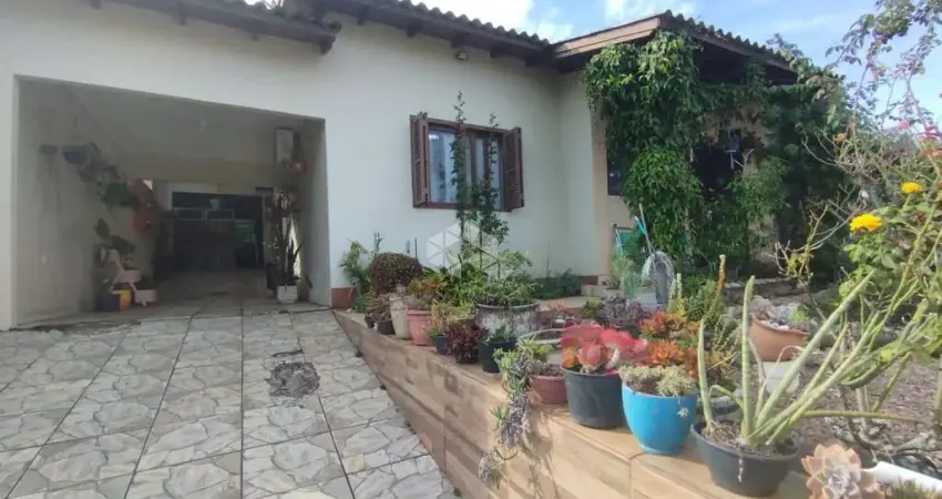 Casa com 3 dormitórios no bairro Aliança em Santa Cruz do Sul