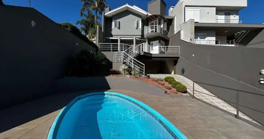 Casa com 3 dormitórios sendo uma suíte sla, cozinha garagem para 2 carros, piscina, aceita financiamento e imóvel até 400 mil.