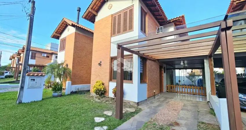 Casa em condomínio à Venda no Bairro Igara, Canoas - 3 Dormitórios, Suíte, Condomínio Fechado, Vaga para 2 Carros