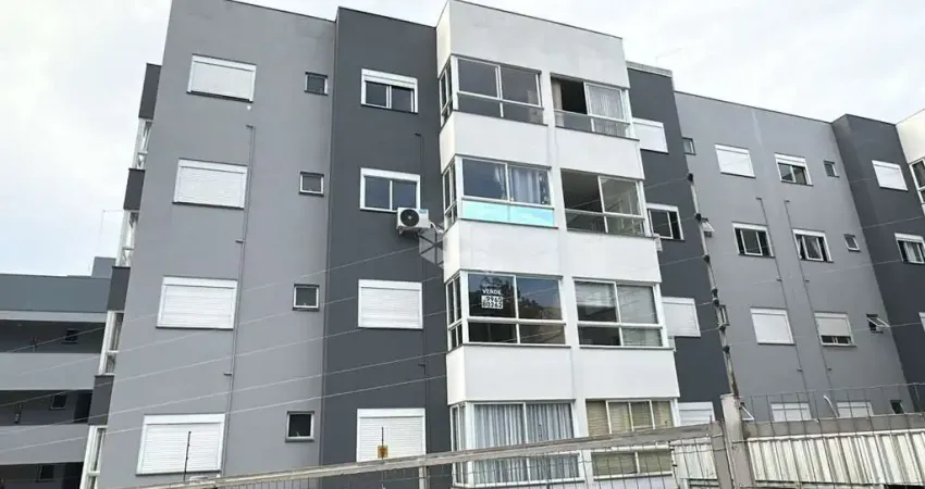 Apartamento semi mobiliado com móveis sob medida em MDF na cozinha, sala e nos 2 dormitórios