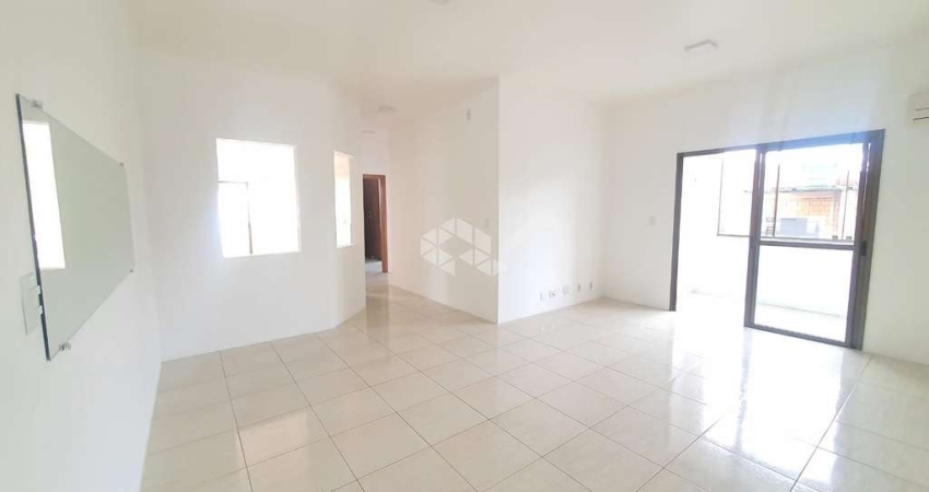 Apartamento com 2 dormitórios / suíte/ sacada com churrasqueira e vaga coberta