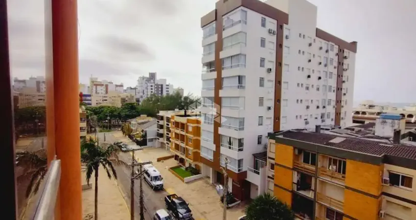Apartamento 02 dormitórios, 01 suíte, 74 m², Sacada com vista para o Mar, 01 quadra do Mar, Centro , Capão da Canoa!
