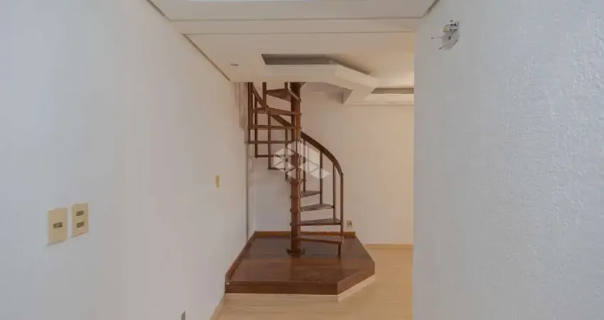 Exclusiva Cobertura à Venda no Bairro Medianeira - Sua Nova Vista Perene Espera por Você!