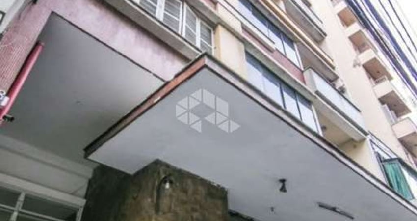 Apartamaento JK à venda próximo ao SENAC, Cine Capitólio, OAB e TJRS.