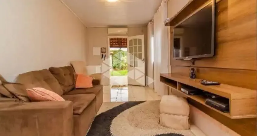 Casa à venda com 3 quartos sendo 1 suíte no bairro Ipanema.