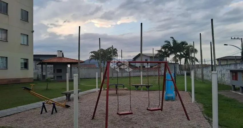 Apartamento com 2 quartos/dormitórios no bairro Praia João Rosa, em Biguaçu- SC