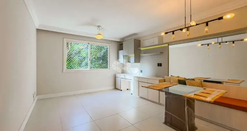 Apartamento reformado com móveis planejados