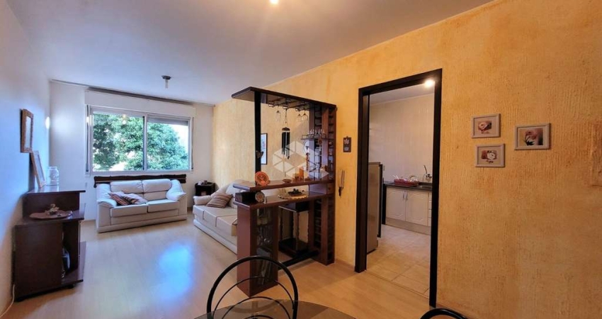 Apartamento com 2 quartos mobiliado no centro de Santa Maria/RS