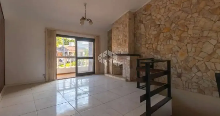Casa com 3 quartos e 280m² à venda no bairro Chácara das Pedras