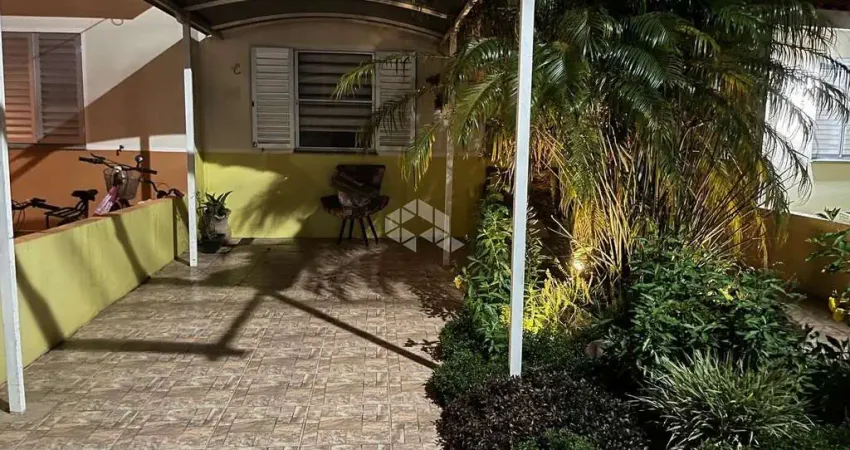 Casa em condomínio com 2 Quartos,  49m² Bairro Mato Grande