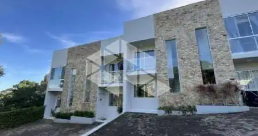 Sobrado duplex semimobiliado à venda no bairro Rondônia, Novo Hamburgo