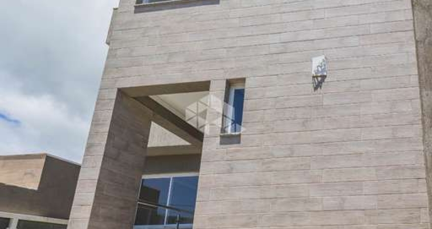 Casa de 3 Dormitórios com Suíte e Vista para o Guaíba em Loteamento Exclusivo