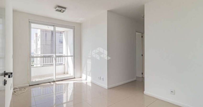 Apartamento de 2 dormitórios/quartos com sacada e 1 vaga de garagem coberta no bairro Humaitá em Porto Alegre