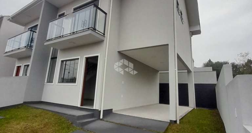 Casa Sobrado com 3 quartos/dormitórios no bairro Forquilhas, em São José- SC