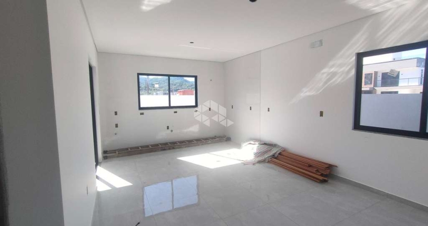 SOBRADO COM 3 DORMITÓRIOS, SENDO 1 SUÍTE E 110 M² PARA VENDER POR R$ 580.000,00.