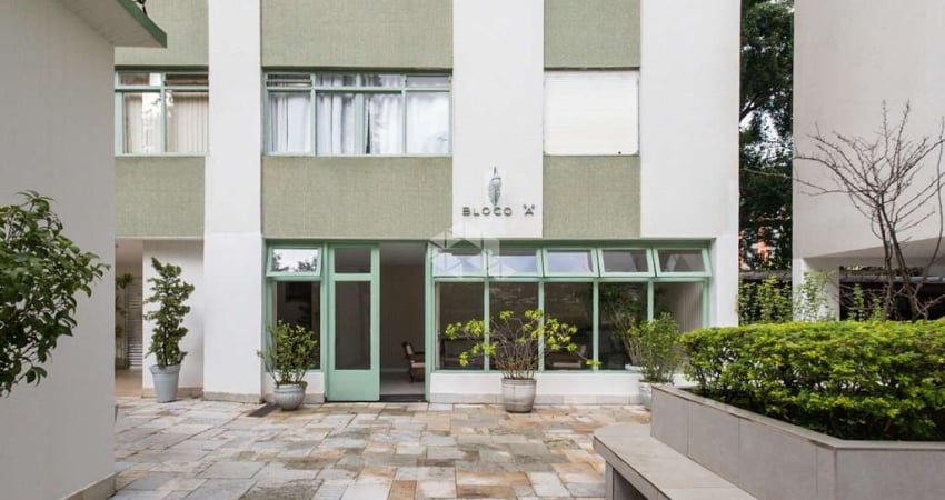 Apartamento à venda na Vila Olímpia - 2 Qts, Mobiliado e com Excelente Localização!