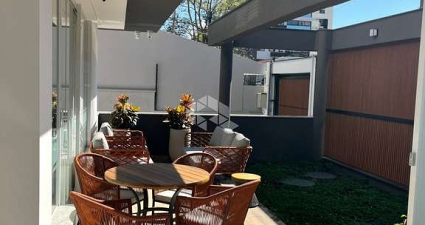 Apartamento com 2 quartos/dormitórios no bairro Coqueiros, em Florianópolis- SC