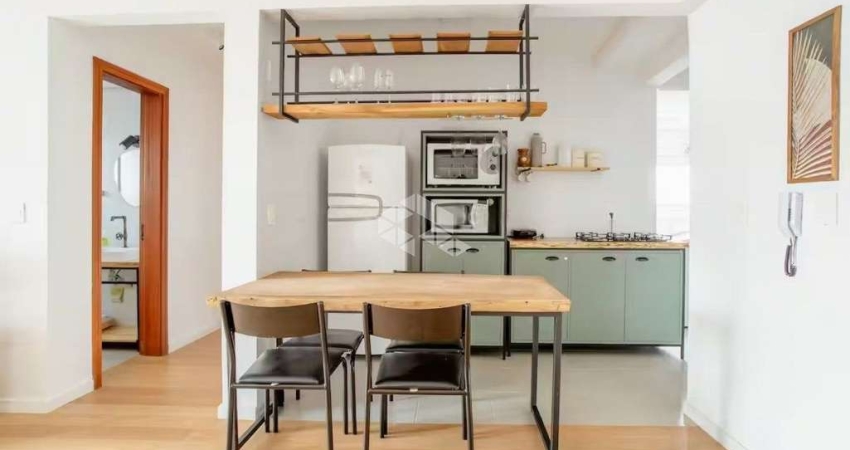 Apartamento 2 dormitórios 1 suíte 78m² 1 vaga no bairro Menino Deus