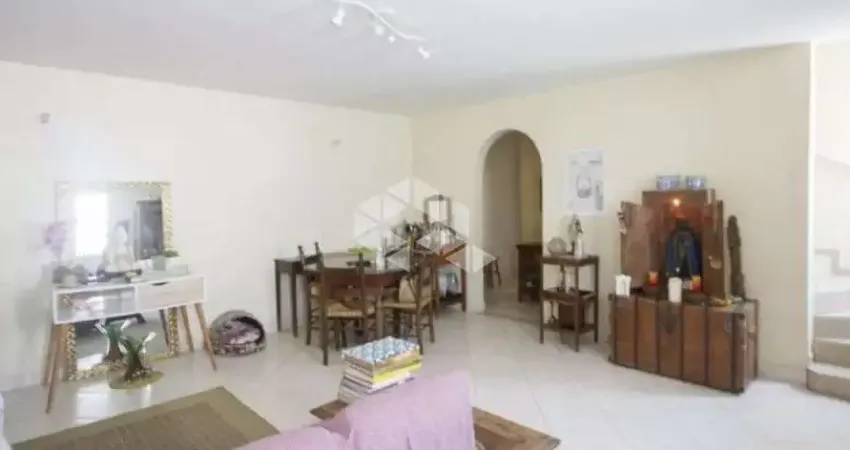 Sobrado à venda de 110m² com 3 dormitórios e 2 vagas no campo belo, próximo ao metrô