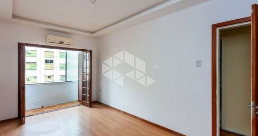 Apartamento com 02 dormitórios + dependência e com sacada junto ao Cais Embarcadero