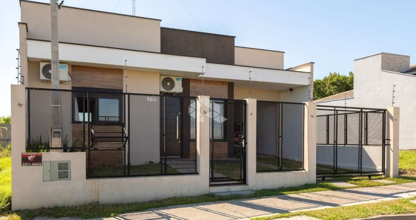 Casa à venda com 3 quartos e 1 suíte no Bairro Pinheiro Machado em Santa Maria