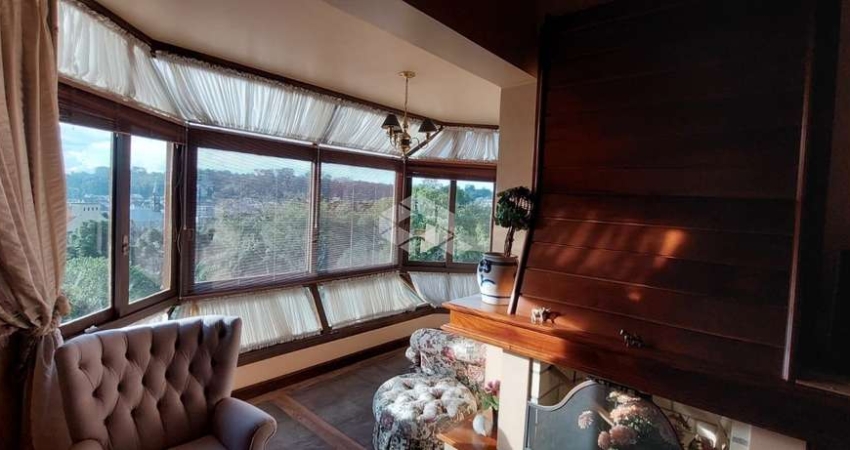 Apartamento de 02 dormitorios sendo uma suite com 107,53m2 no centro com linda vista