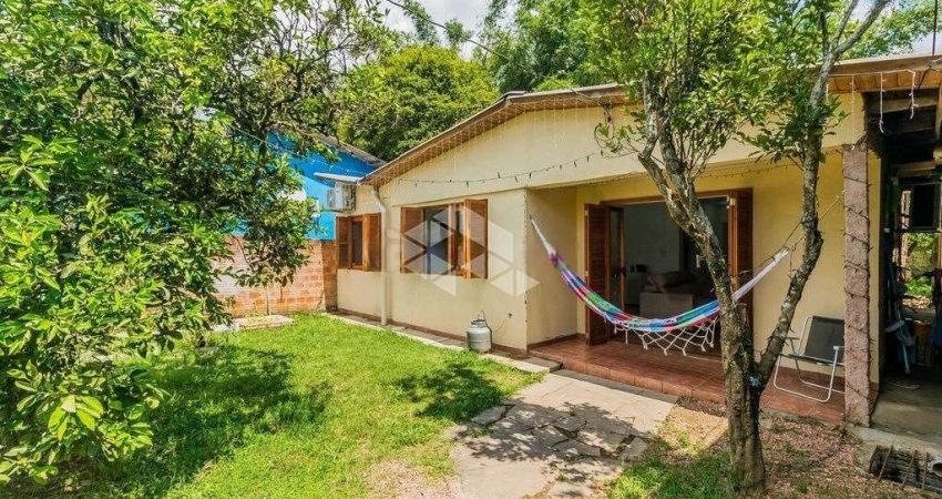 Casa 2 quartos, piscina e 1175m2 de terreno na Lomba Pinheiro