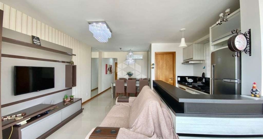 Apartamento à venda no Centro de Capão da Canoa com 2 quartos (1 suíte), mobiliado, ventilado com 2 vagas e a  apenas 2 quadras do mar
