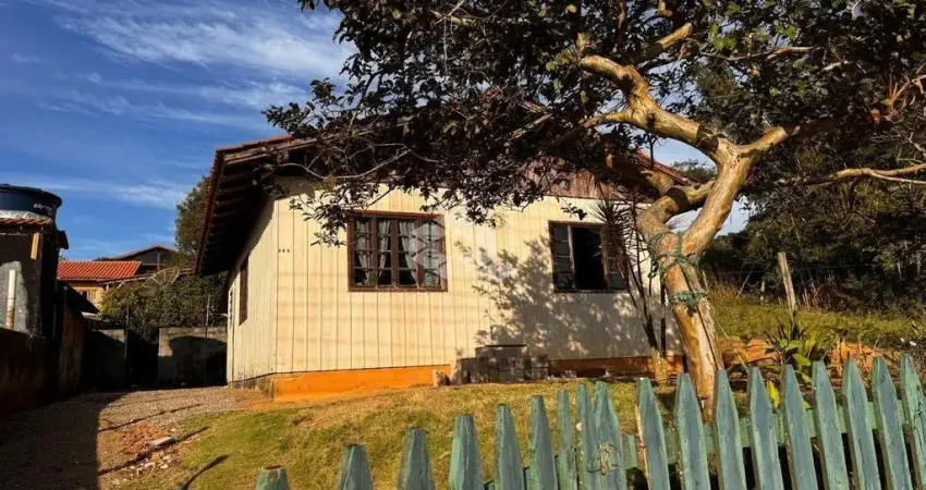 Casa com 2 quartos/dormitórios no bairro areias do meio, em governador celso ramos - sc
