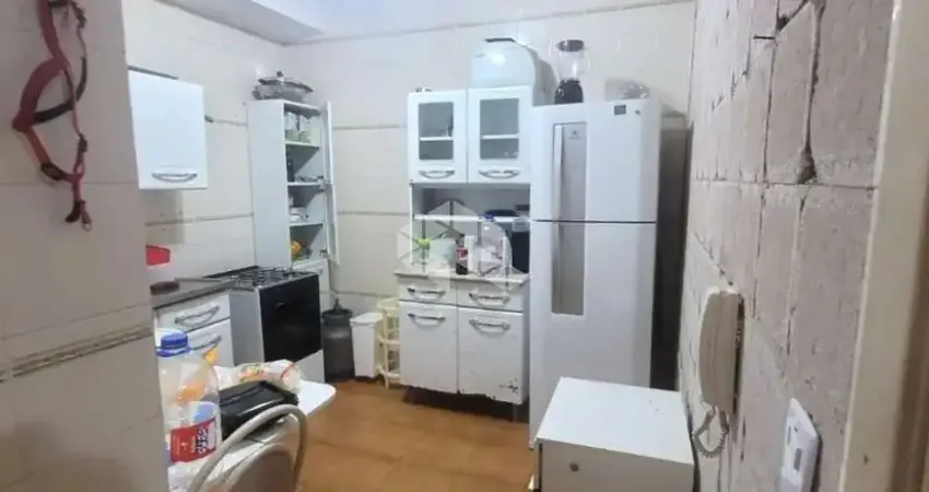 Apartamento de 2 dormitórios, no bairro São Geraldo, em Porto Alegre.