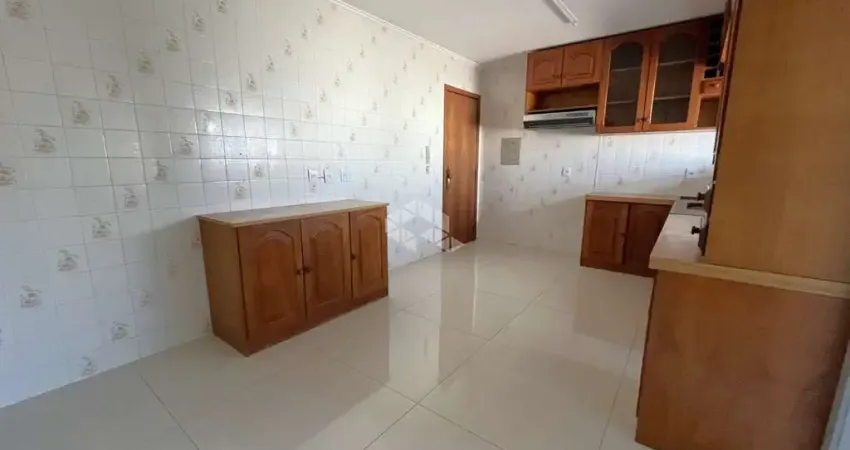Apartamento Semimobiliado 3 Dormitórios no Bairro Exposição em Caxias do Sul