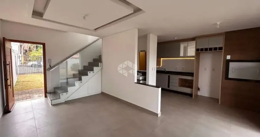 Casa Sobrado, 2 dormitórios, 1 suite, 2 banheiros, 1 lavabo, cozinha, sala, patio fundos, aceita financiamento bancário.