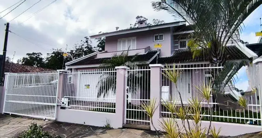 Casa com 3 dormitorios no bairro Dom Antonio Reis em Santa Maria RS