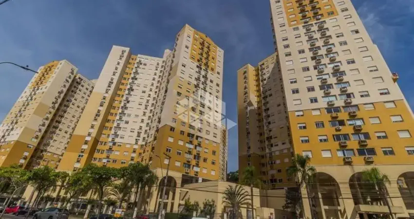 Excelente apartamento ,muito bem conservado, em andar alto super arejado e ensolarado e com uma a vista espetacular da cidade!