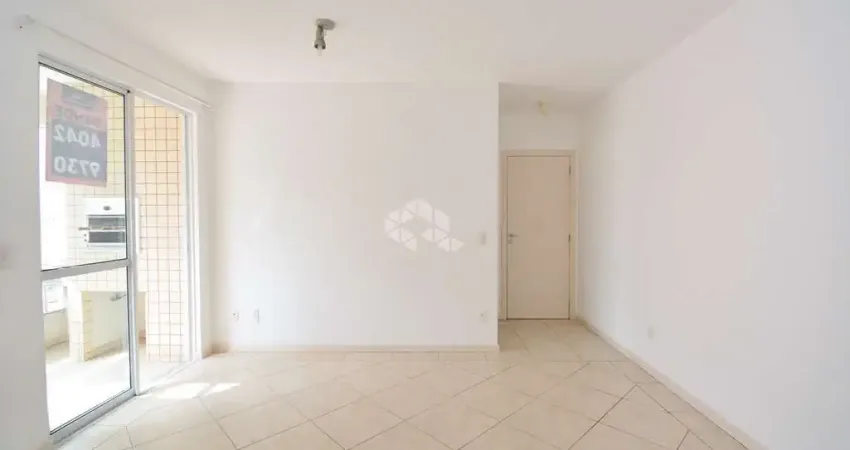 Apartamento com 2 dormitórios/quartos e sendo 1 suíte a venda - trindade, florianópolis sc